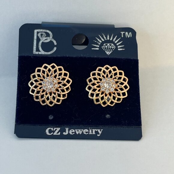 Floral Gold Tone Stud Earrings White Center Stones Modern Stud Minimalist Office - Picture 1 of 5